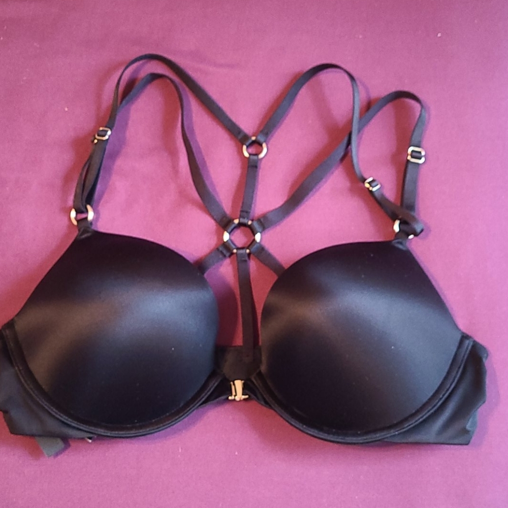 Victoria's Secret Very Sexy Bombshell bra 36B